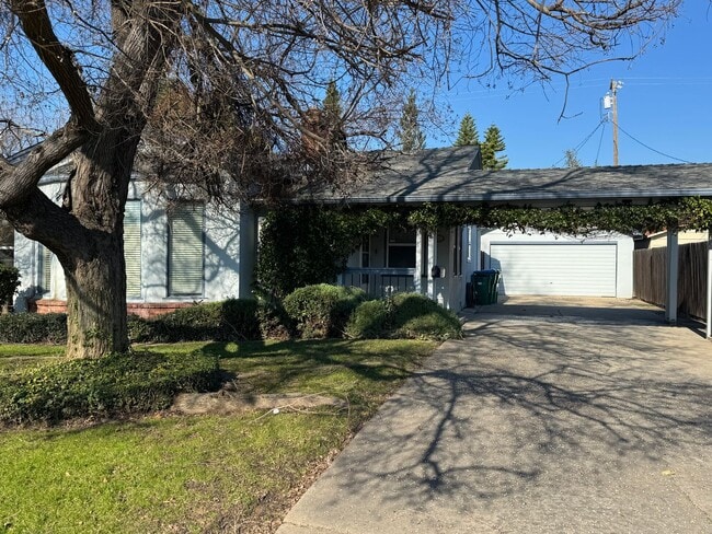 Building Photo - 1201 W Elm St