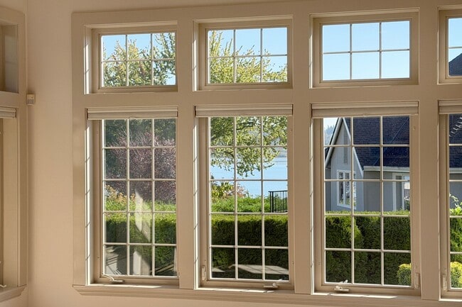 Photo - 4bd/4ba Kirkland House