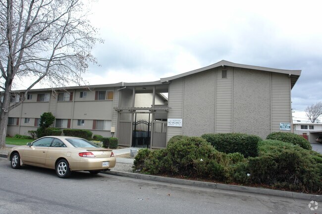 Photo - Cheri Lin Apartments
