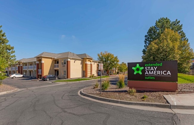 Furnished Studio-Denver - Aurora South