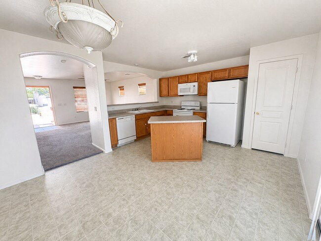 Photo - 22071 W Mohave St