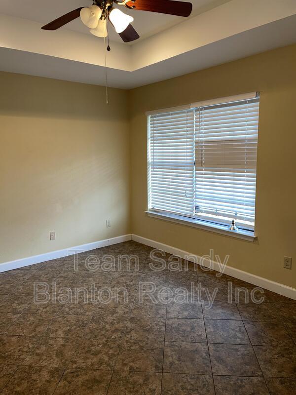 Photo - 8810 Fowler Ave