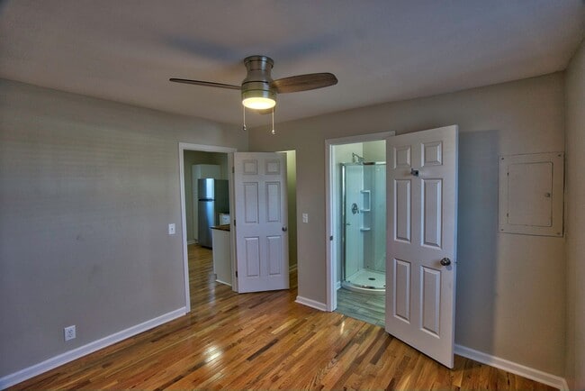 Photo - Alabama Avenue Flats