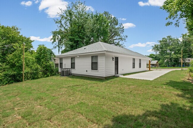 Photo - 848 Brandywine Blvd