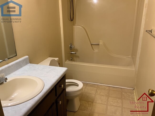 Photo - 1702 Olive St Unidad A