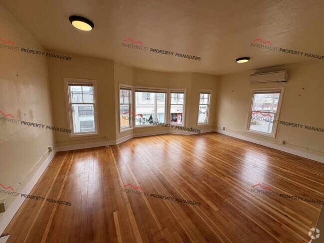 Building Photo - R282C Unit 201 Rental