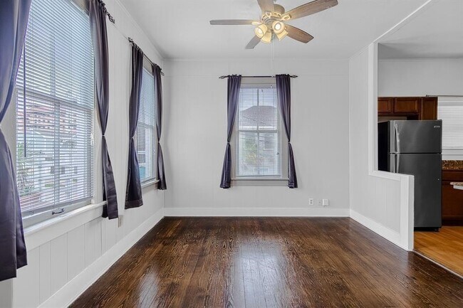 Photo - 2102 Avenue O 1/2