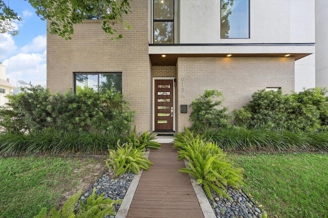 Photo - 613 Jackson Hill St