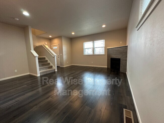 Photo - 160 NW 30th St House