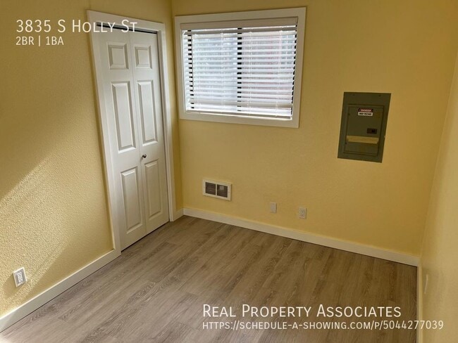 Photo - 3835 S Holly St