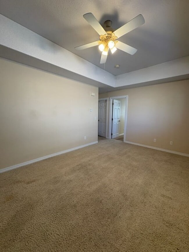 Photo - r1323 Unit A