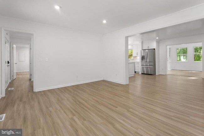 Building Photo - 5235 Chalk Point Rd