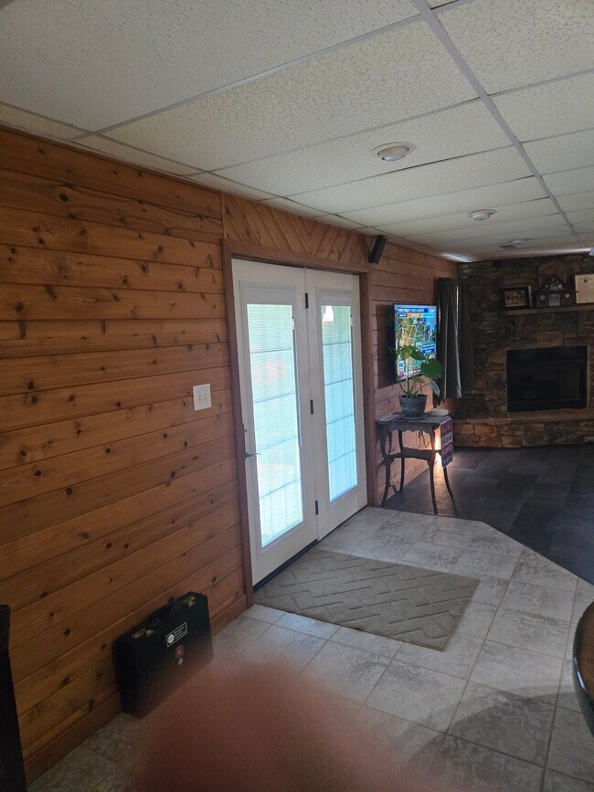 Photo - 1 Rosemont Dr Unit 2