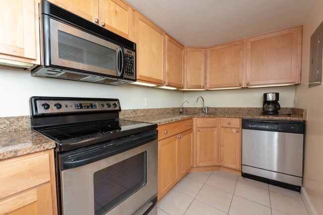 Photo - 2630 Adams Mill Rd NW