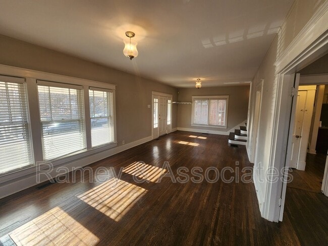 Photo - 2029 Baringer Ave