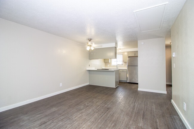Beverly Towhomes