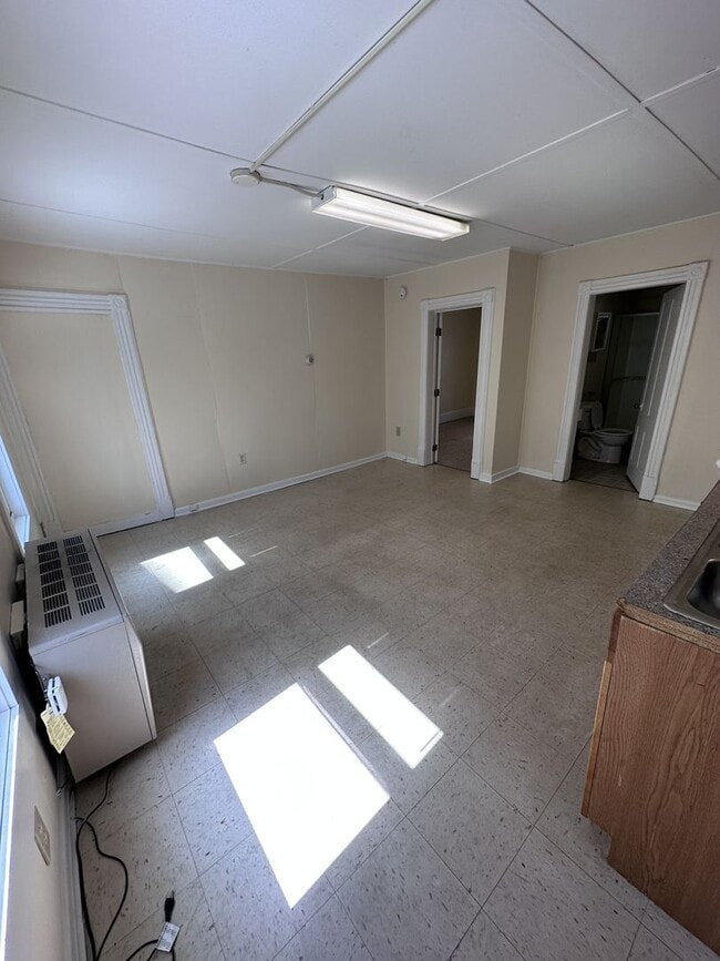 Photo - 9 Lakeview Terrace Unit APT 3