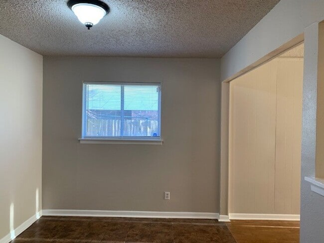 Photo - STAR 1904 Unit 1