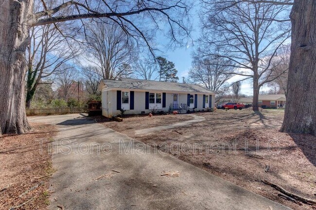 Photo - 3300 Valley Grove Rd