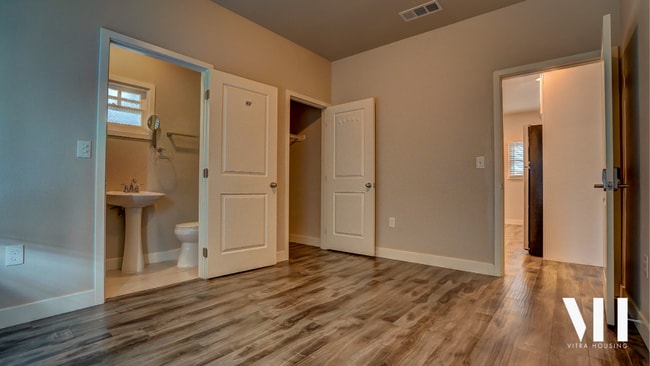 Photo - Modern Three Bedroom House Near USC Campus!