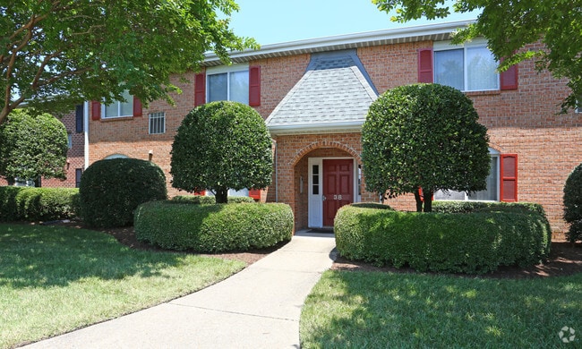 Photo - Riverlands Apartments