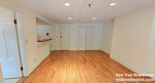 379 Commonwealth Ave Unit 1