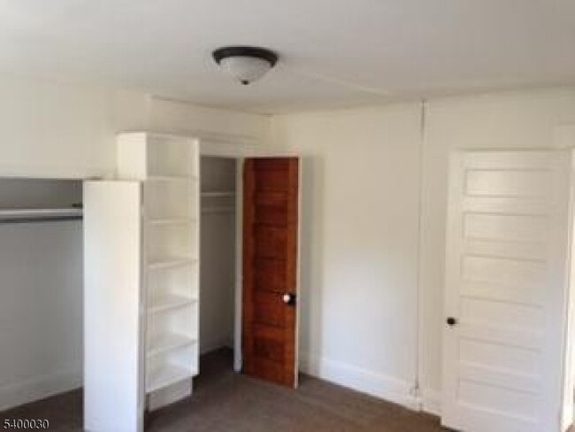 Photo - 169 Walnut St