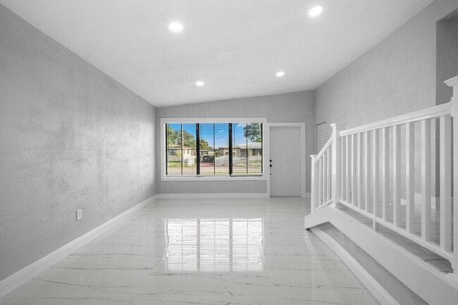 Photo - 1300 NW 90th St