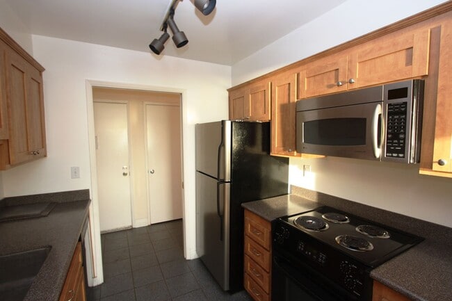 Photo - Amazing Ocean Views! Ocean Facing 2 Bed, 1 Bath Condo in Pacifica
