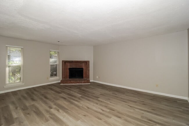 Photo - 6684 Judy Ln