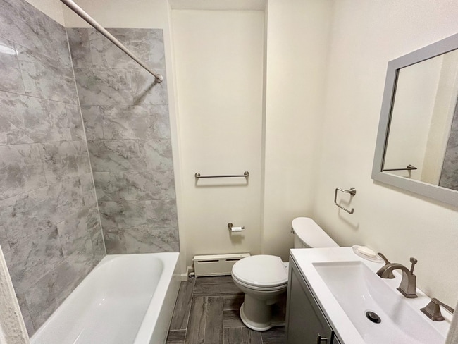 Photo - 108 W Girard Ave Unidad 3