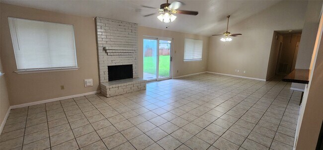 Photo - 15215 Ensenada Dr