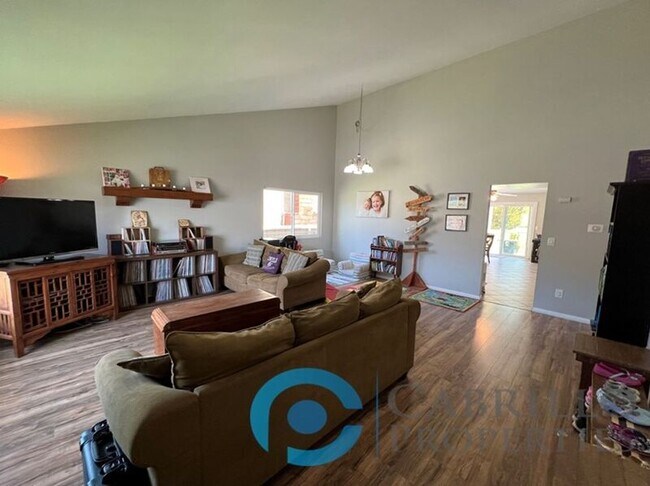 Photo - 2419 Fieldlane Pl