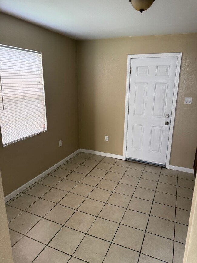 Photo - 5730 Cameron Blvd Unit A