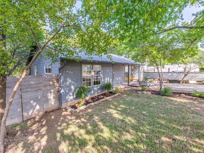 Photo - 1705 Adriane Dr