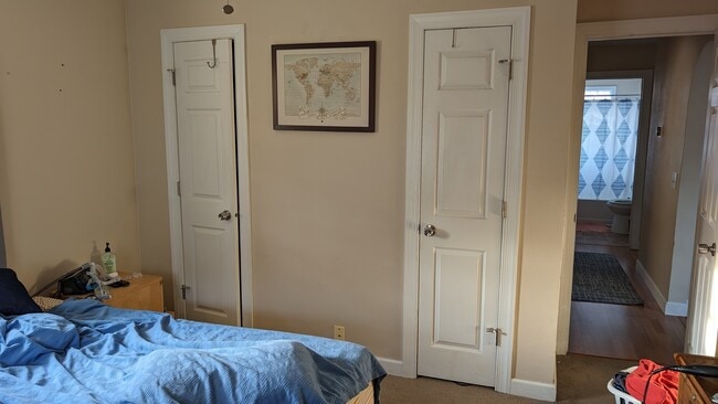 Photo - 729 Caroline St