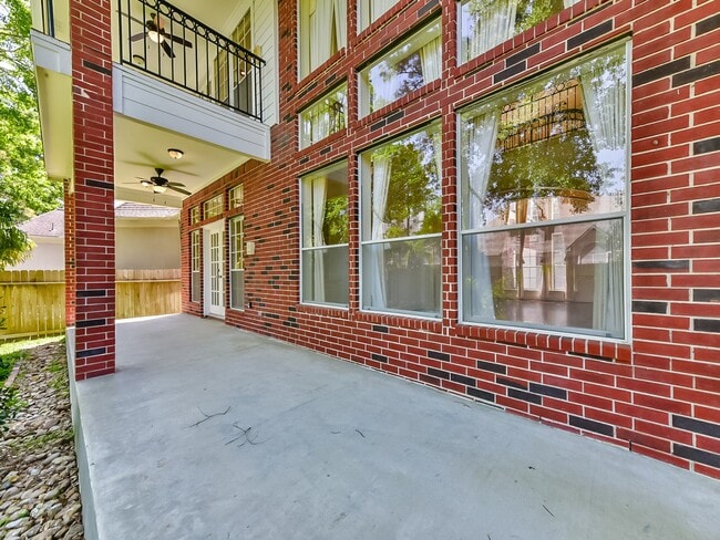 Photo - 166 E Capstone Cir