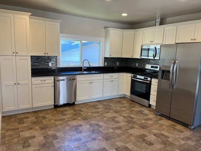 Photo - 1016 114th Ave E