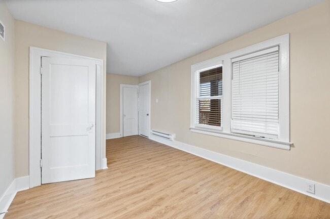 Photo - 1358 Pierre Ave Unit Upper