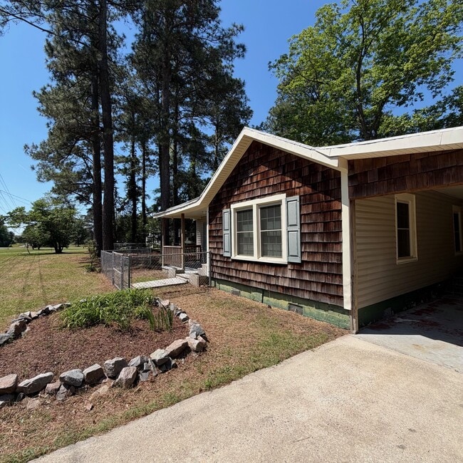 Photo - 6164 Highland Ave