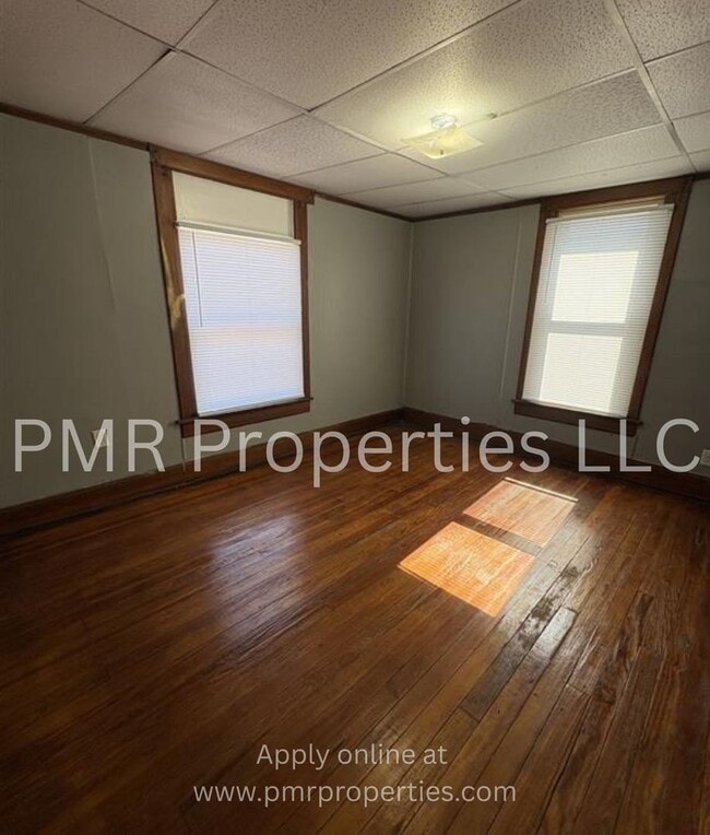 Photo - 4 Bedrooms/ 2 bathrooms House