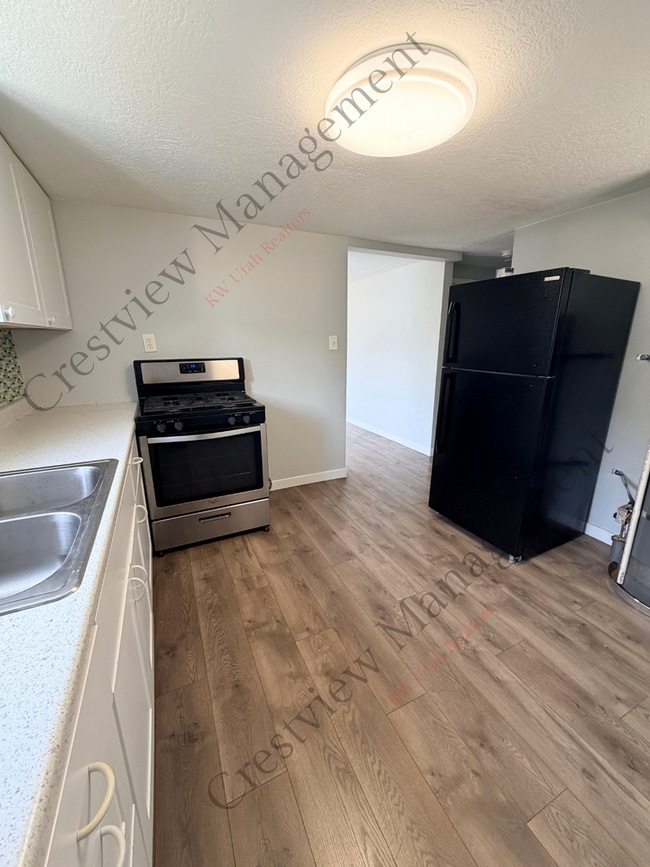 Photo - 2029 Monroe Blvd Unit BACK