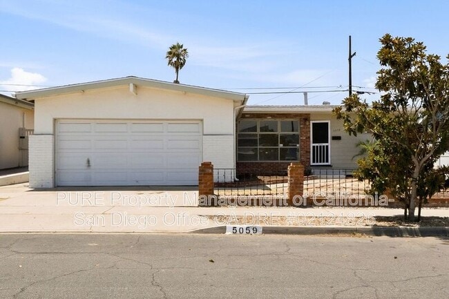 Building Photo - 5059 Pelusa St