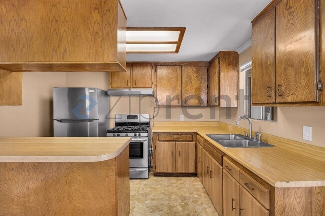 Photo - 1851 Donax Ave