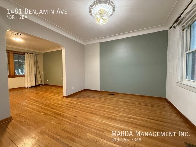 Photo - CHARMING 4+1 BED/2 BATH HOME - WALKERVILLE PLUS UTILITIES