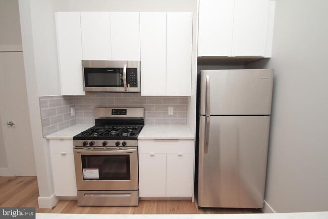 Photo - 220 S 3rd St Unidad 203