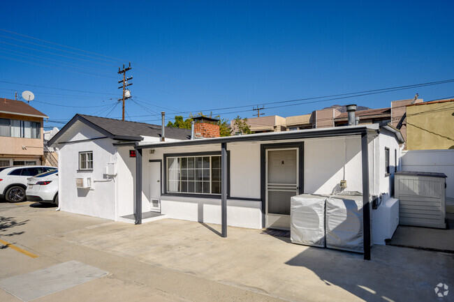 Building Photo - 1131 Thompson Ave Unit A Rental