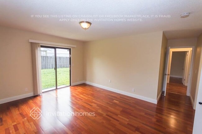 Photo - 842 SW 159th Terrace House