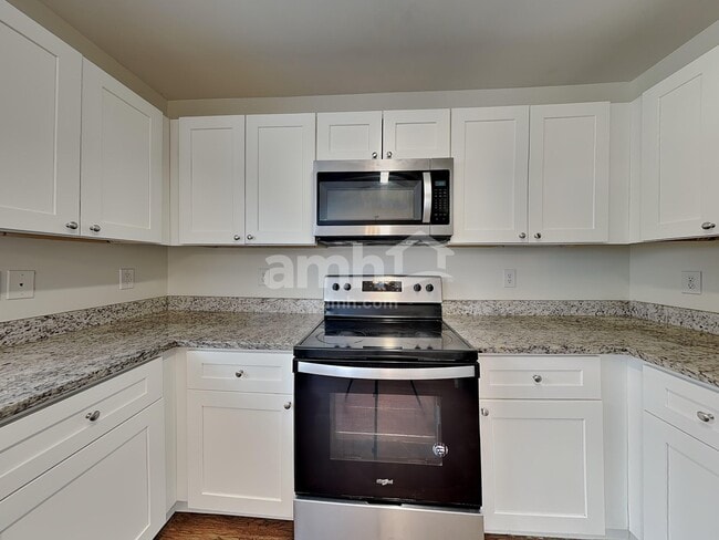 Photo - 1568 Pebble Ridge Dr