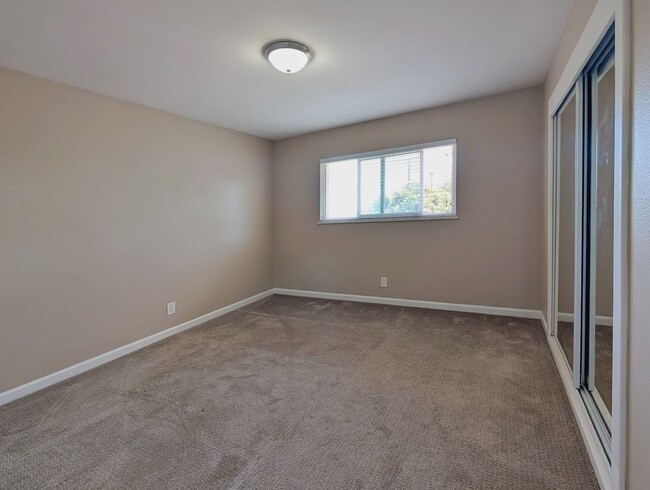 2040 Orange Ave Unit C